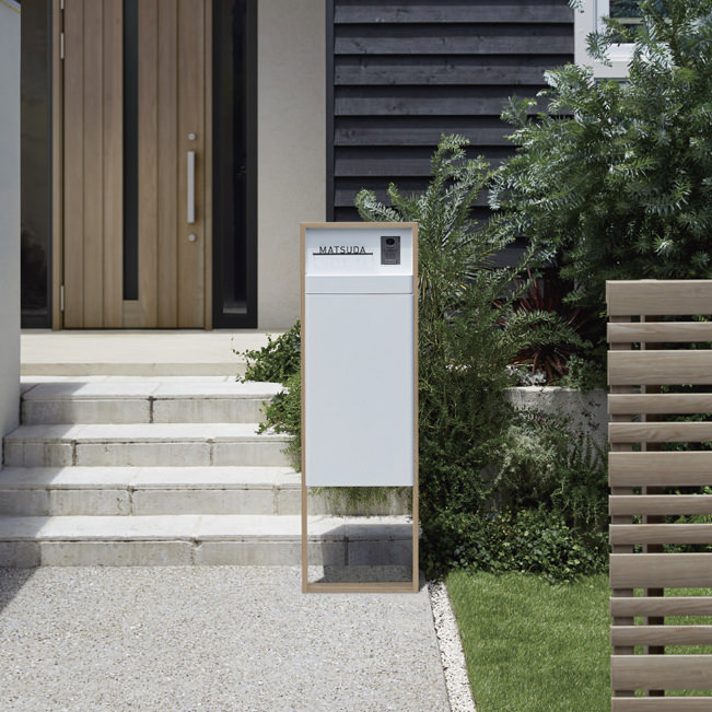 シンプルなデザインでモダンな住宅外観を引き立たせる